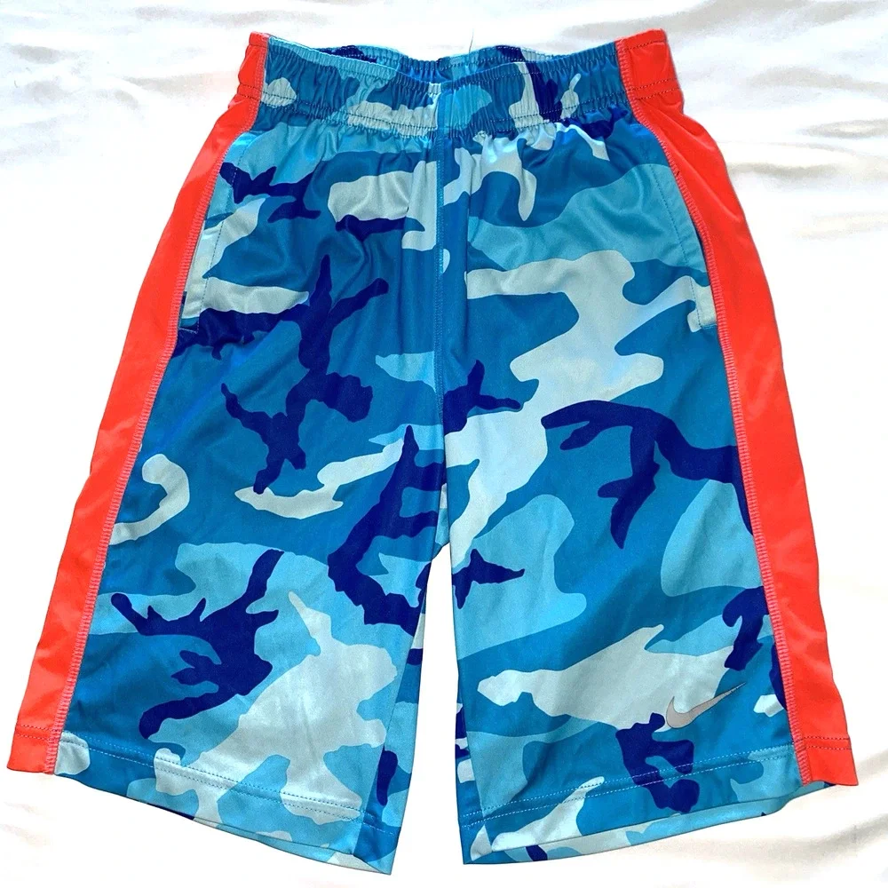Nike Dri-Fit Boys Size Medium Blue Camo Athletic Shorts With Pockets